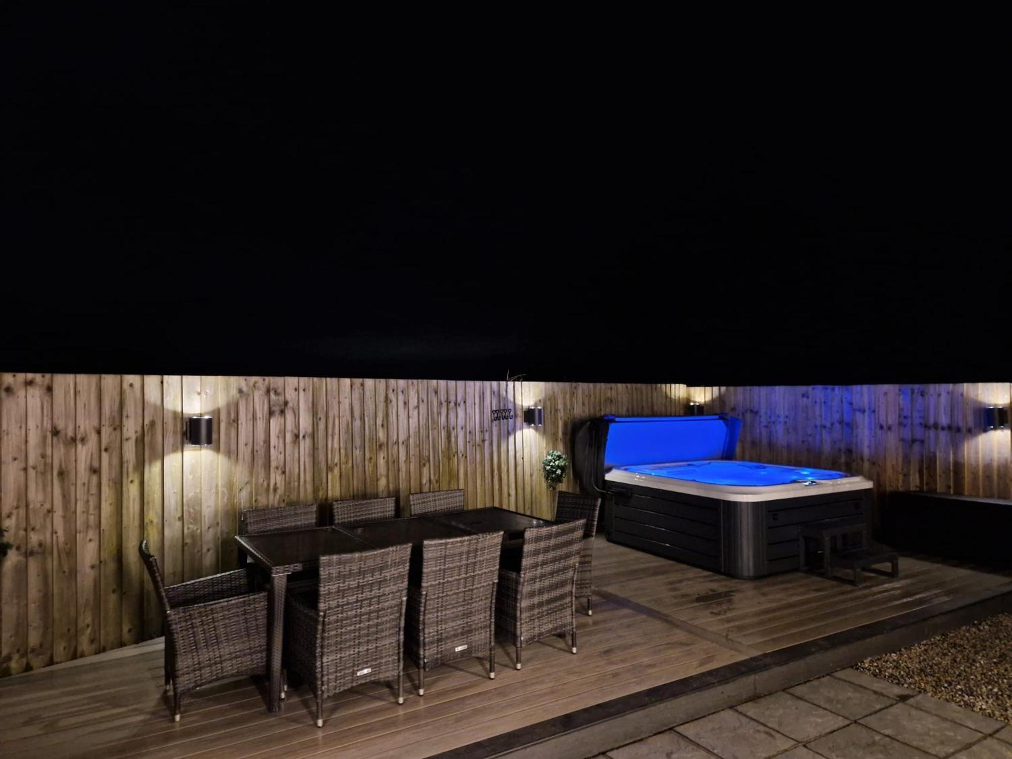 No 1 The Paddock - Spacious Holiday Home With A Hot Tub بود المظهر الخارجي الصورة