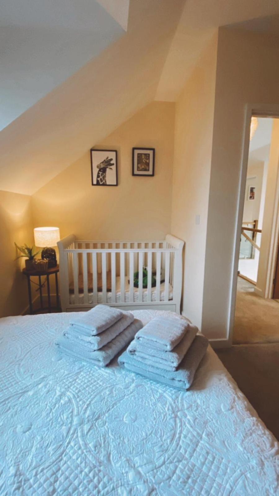 No 1 The Paddock - Spacious Holiday Home With A Hot Tub بود المظهر الخارجي الصورة